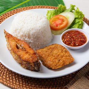 http://Nasi%20Ikan%20Gurami%20Sambal%20Tempong